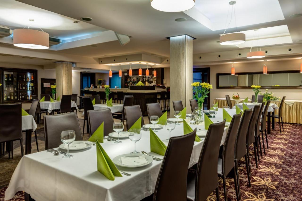 Hotel-Restauracja Platan Chrzanów Eksteriør bilde